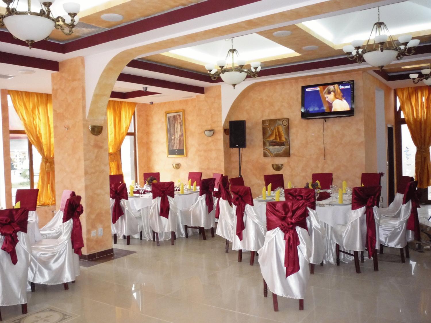 Hotel Sud Giurgiu Exteriör bild