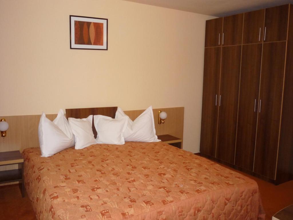 Hotel Sud Giurgiu Exteriör bild